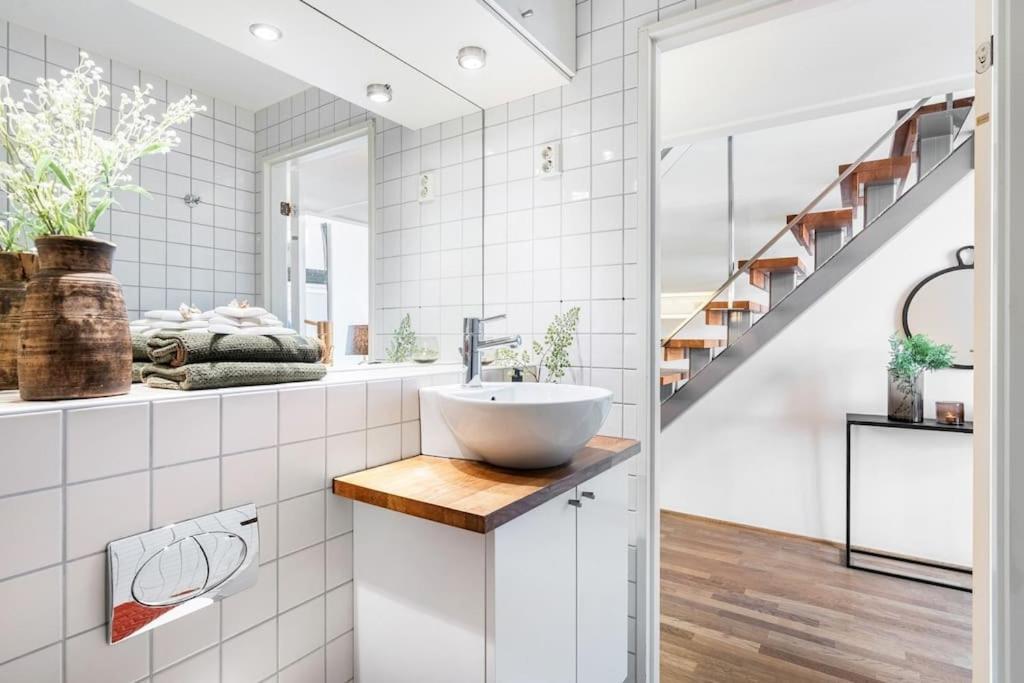 Prime Location: Spacious & Central Oslo Exterior photo
